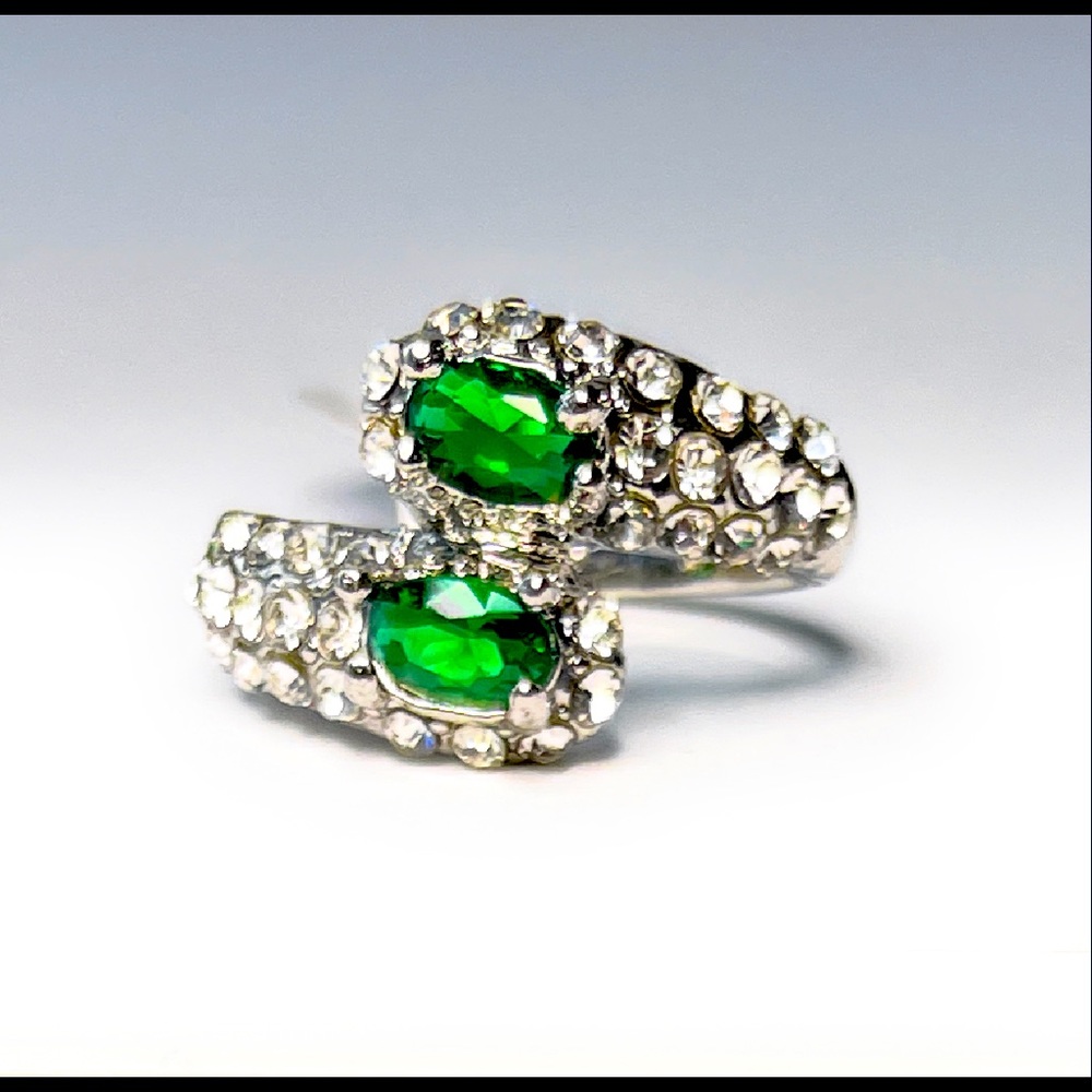 NEW Fashion Jewelry Ring- Size 17
